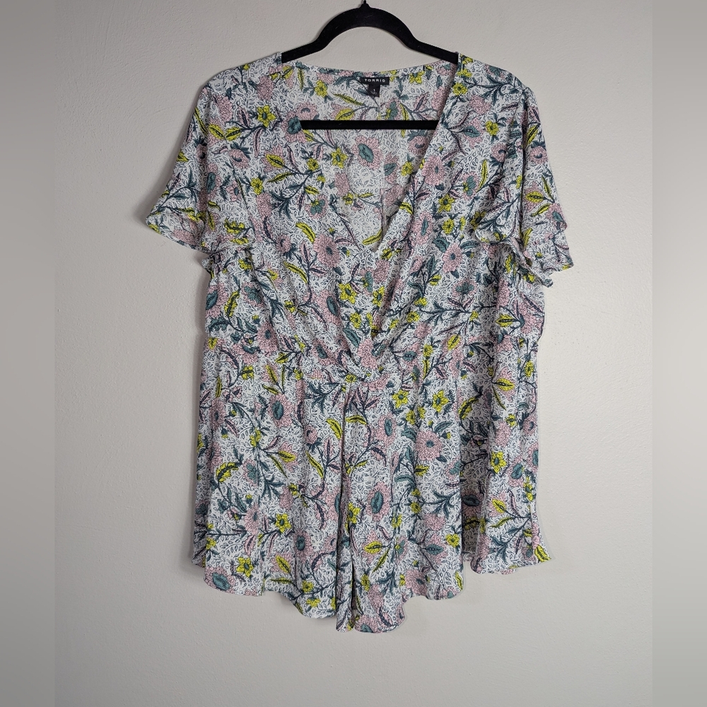 1X Torrid Georgette Twist Surplice Flutter Sleeve Blouse